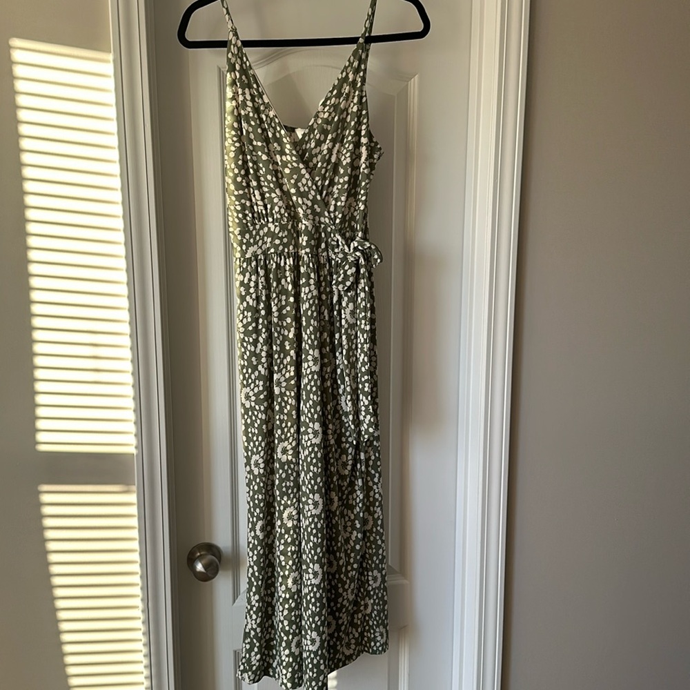 Kaileigh long pant romper in size medium